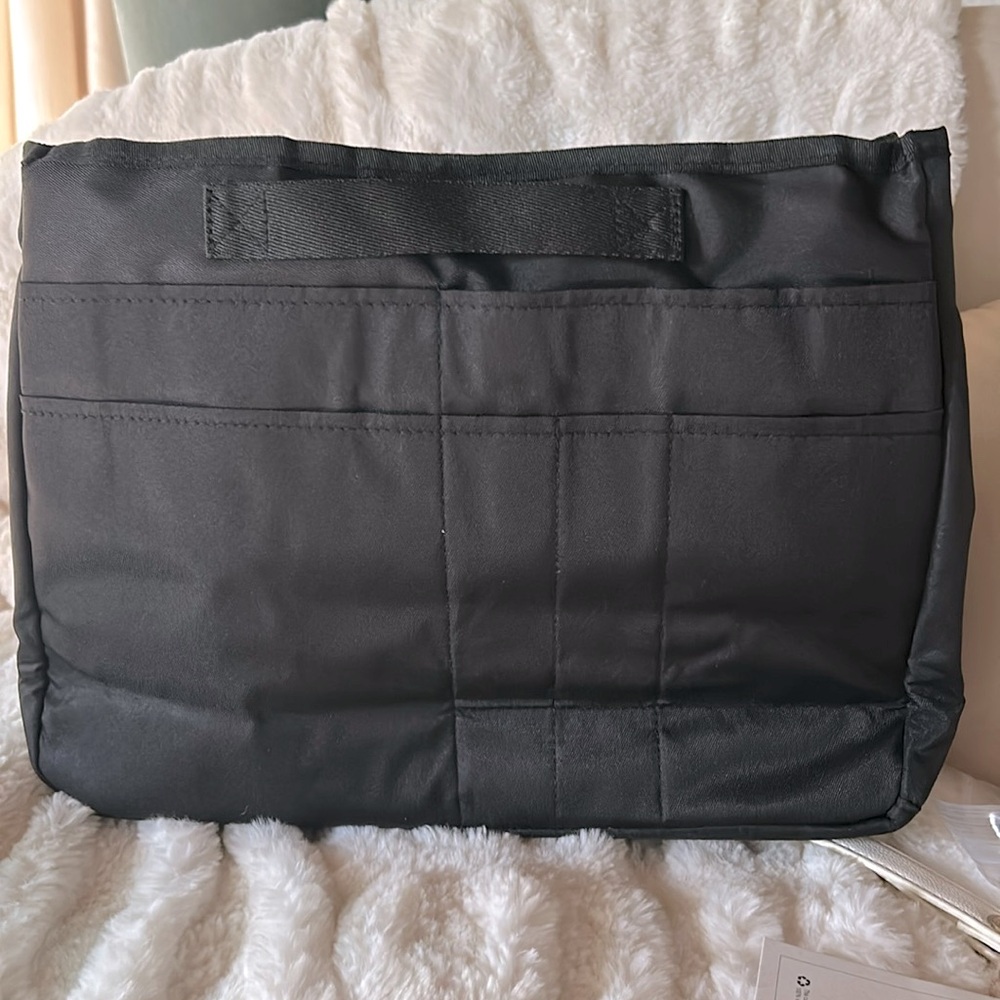 Great commuter tote organizer